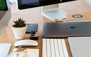 买入股票的流程:配资网官网最新信息-特斯拉利好！马斯克最新宣布：明年推出AI5芯片样品